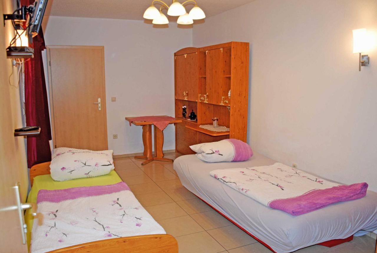 Ferienwohnung/ Ferienzimmer Asche Aschersleben Buitenkant foto