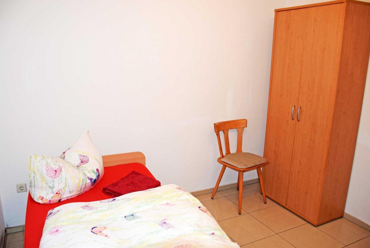 Ferienwohnung/ Ferienzimmer Asche Aschersleben Buitenkant foto