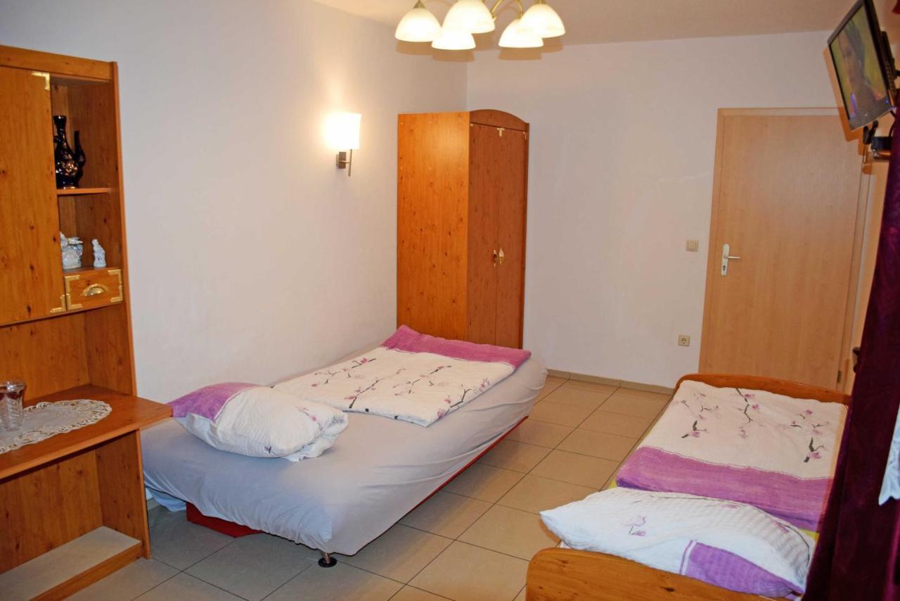 Ferienwohnung/ Ferienzimmer Asche Aschersleben Buitenkant foto